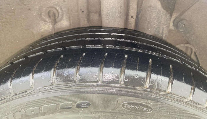 2017 Hyundai Elite i20 ASTA 1.2 (O), Petrol, Manual, 27,186 km, Left Rear Tyre Tread
