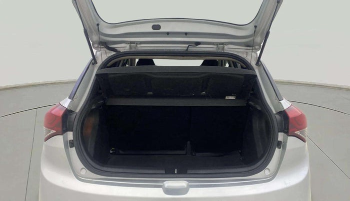 2017 Hyundai Elite i20 ASTA 1.2 (O), Petrol, Manual, 27,186 km, Boot Open Zoomed View