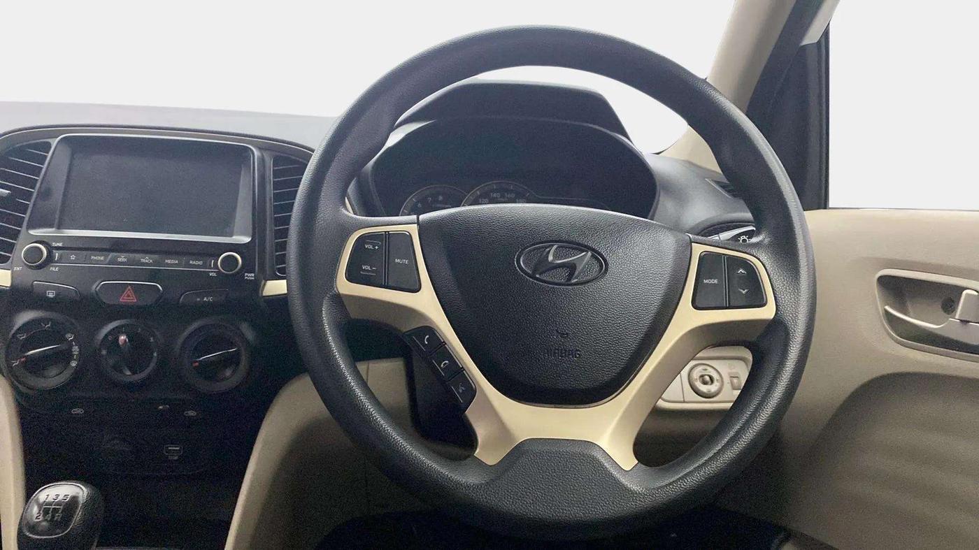 2018 Hyundai NEW SANTRO ASTA MT, Petrol, Manual, 64,132 km, Steering Wheel Close Up