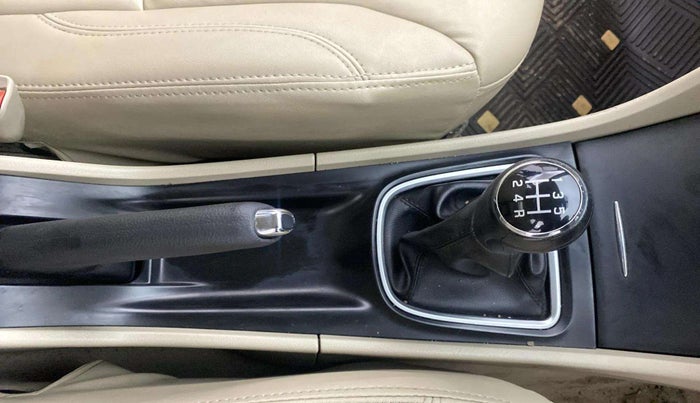 2017 Maruti Ciaz ZETA 1.4  MT PETROL, Petrol, Manual, 20,163 km, Gear Lever