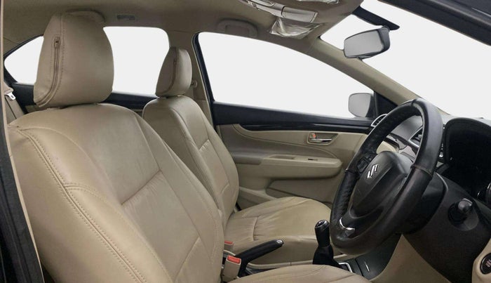 2017 Maruti Ciaz ZETA 1.4  MT PETROL, Petrol, Manual, 20,163 km, Right Side Front Door Cabin