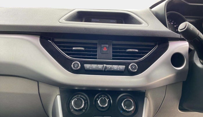 2018 Tata NEXON XM PETROL, Petrol, Manual, 63,006 km, Air Conditioner
