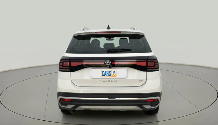 2022 Volkswagen TAIGUN TOPLINE 1.0 TSI AT, Petrol, Automatic, 38,365 km, Back/Rear