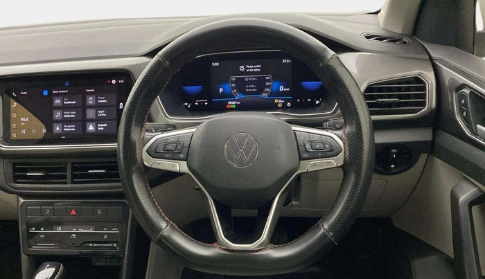 2022 Volkswagen TAIGUN TOPLINE 1.0 TSI AT, Petrol, Automatic, 38,365 km, Steering Wheel Close Up