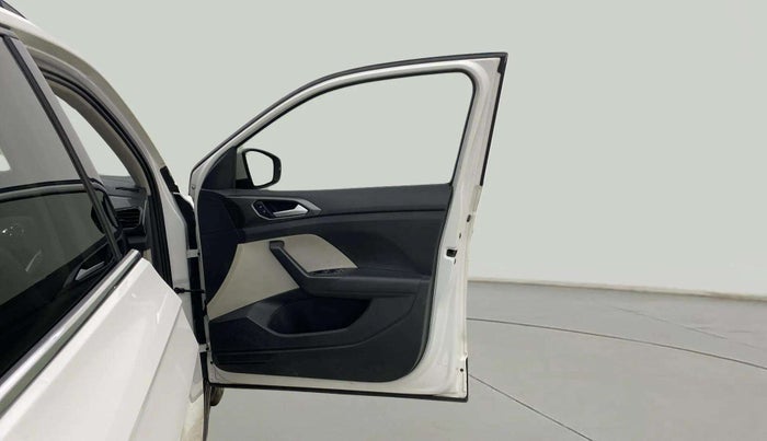 2022 Volkswagen TAIGUN TOPLINE 1.0 TSI AT, Petrol, Automatic, 38,365 km, RHS Front Door