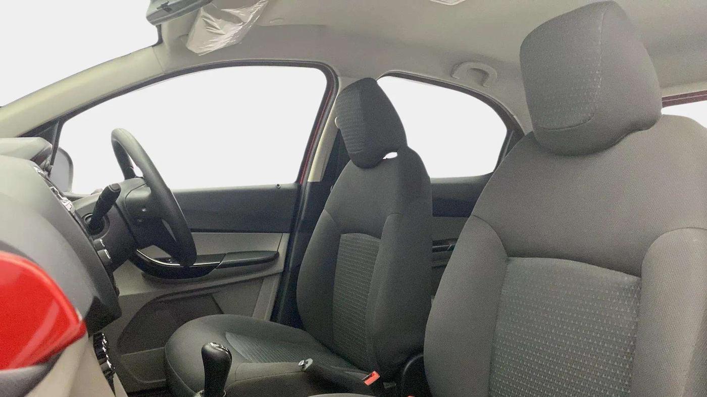 2017 Tata Tiago XZ PETROL, CNG, Manual, 92,529 km, Right Side Front Door Cabin