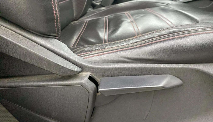2013 Ford Ecosport TITANIUM 1.5L DIESEL (OPT), Diesel, Manual, 1,19,324 km, Driver Side Adjustment Panel