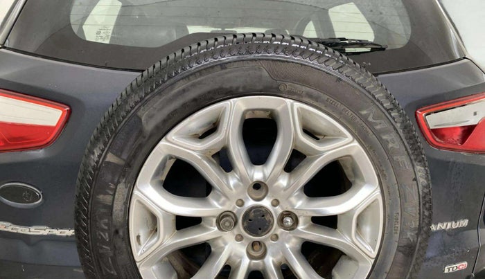 2013 Ford Ecosport TITANIUM 1.5L DIESEL (OPT), Diesel, Manual, 1,19,324 km, Spare Tyre