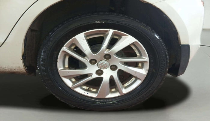 2012 Maruti Swift ZDI, Diesel, Manual, 78,615 km, Left Rear Wheel