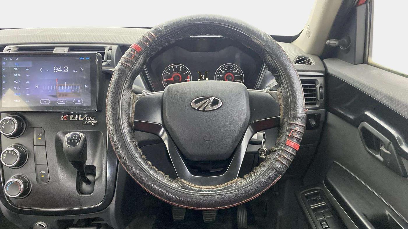 2018 Mahindra KUV 100 NXT K2 D 6S, Diesel, Manual, 38,661 km, Steering Wheel Close Up