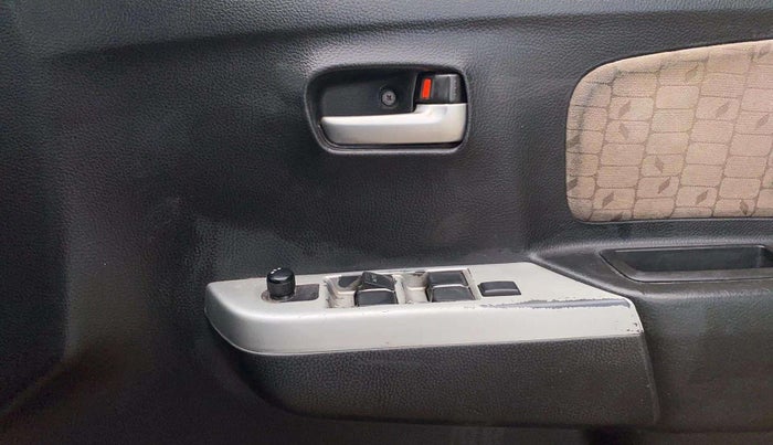 2013 Maruti Wagon R 1.0 VXI, Petrol, Manual, 89,471 km, Driver Side Door Panels Control