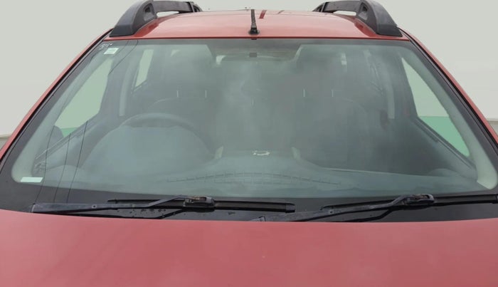 2016 Renault Duster 85 PS RXL DIESEL, Diesel, Manual, 1,03,849 km, Front Windshield