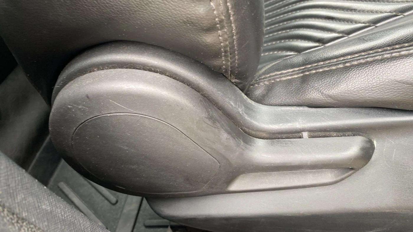 2020 Tata NEXON XZ PETROL, Petrol, Manual, 62,773 km, Driver Side Adjustment Panel