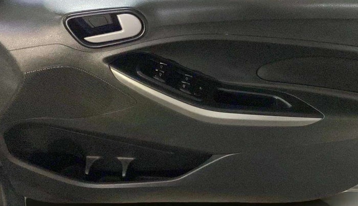 2018 Ford New Figo TITANIUM1.5 DIESEL, Diesel, Manual, 77,176 km, Driver Side Door Panels Control