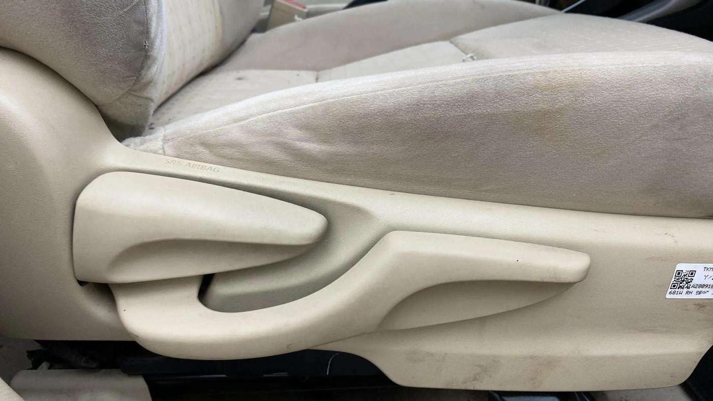 2018 Toyota YARIS J CVT, Petrol, Automatic, 80,397 km, Driver Side Adjustment Panel