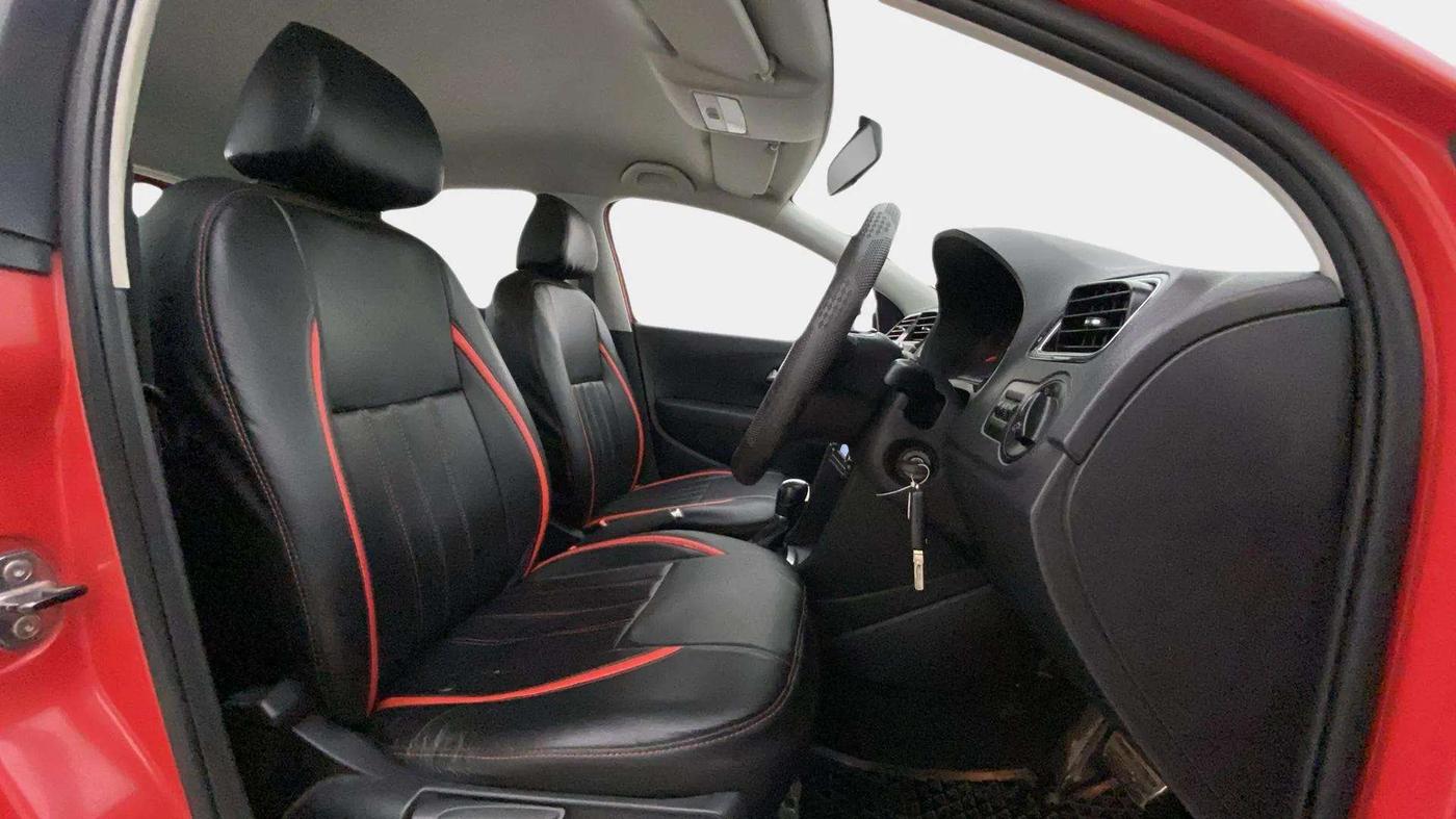 2015 Volkswagen Polo GT TSI AT, Petrol, Automatic, 55,578 km, Right Side Front Door Cabin