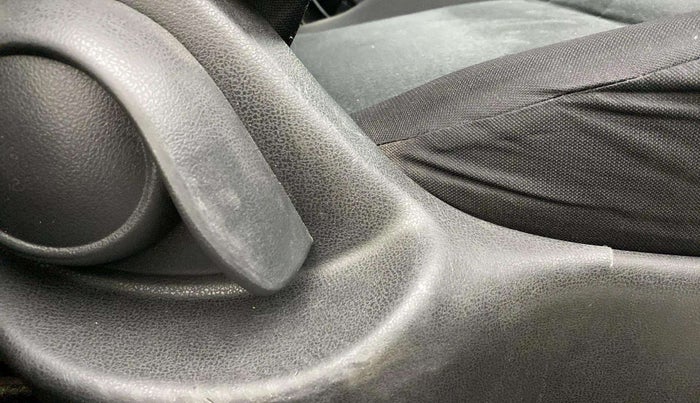 2018 Nissan Micra Active XL O, CNG, Manual, 1,34,565 km, Driver Side Adjustment Panel