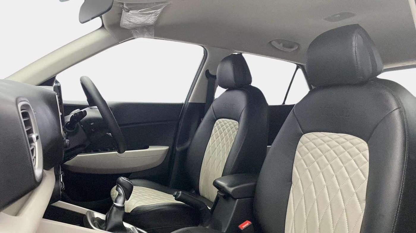 2022 Hyundai VENUE S (O) 1.0 TURBO IMT, Petrol, Manual, 33,378 km, Right Side Front Door Cabin