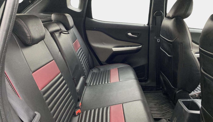 2023 Nissan MAGNITE XV MT, Petrol, Manual, 58,906 km, Right Side Rear Door Cabin