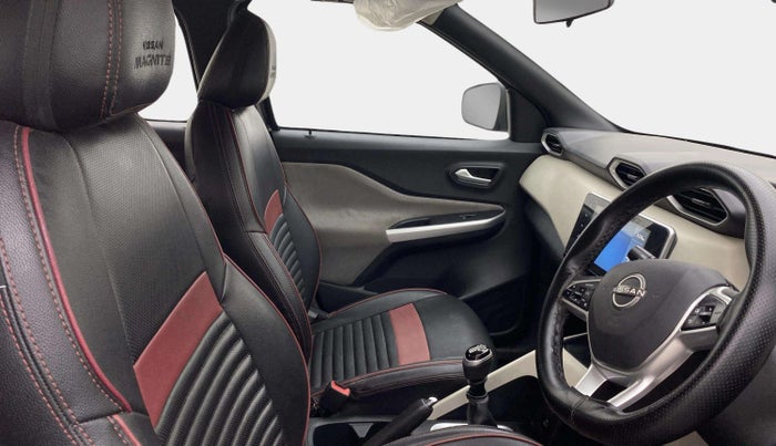 2023 Nissan MAGNITE XV MT, Petrol, Manual, 58,906 km, Right Side Front Door Cabin