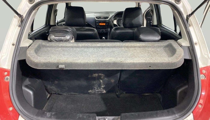 2015 Maruti Swift VXI, Petrol, Manual, 56,272 km, Boot Inside