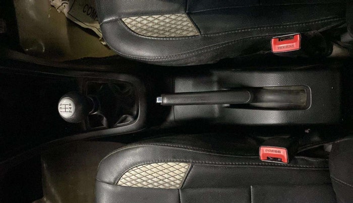 2015 Maruti Swift VXI, Petrol, Manual, 56,272 km, Gear Lever