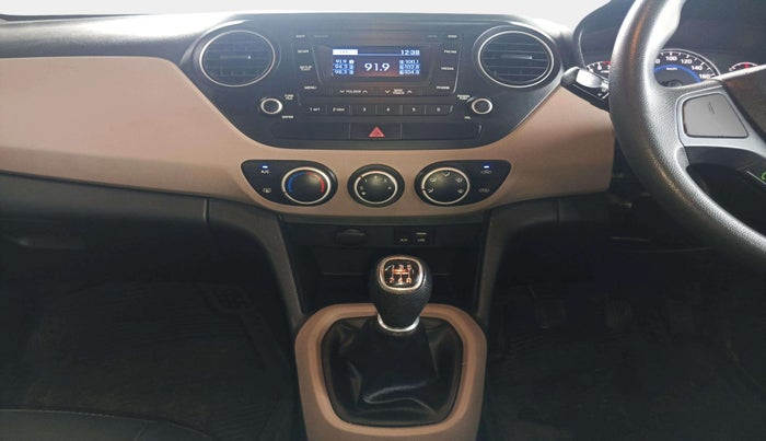 2016 Hyundai Grand i10 SPORTZ 1.2 KAPPA VTVT, Petrol, Manual, 79,116 km, Air Conditioner