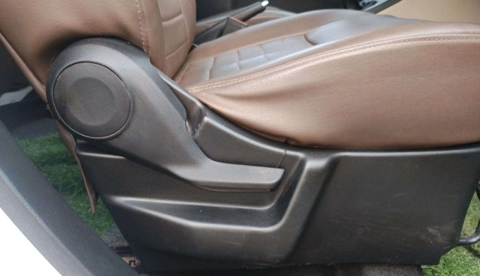 2021 Maruti New Wagon-R VXI 1.0, Petrol, Manual, 30,135 km, Driver Side Adjustment Panel
