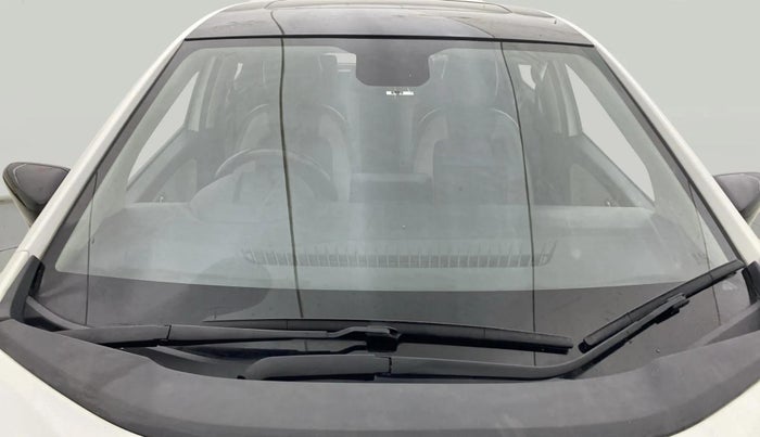 2024 Tata ALTROZ  XZ PLUS (S) , Diesel, Manual, 33,903 km, Front Windshield