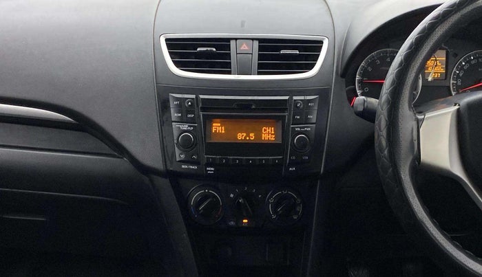 2017 Maruti Swift VXI O, Petrol, Manual, 1,01,798 km, Air Conditioner