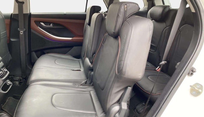 2023 Hyundai ALCAZAR PRESTIGE 1.5 TURBO PETROL MT 7STR, Petrol, Manual, 6,698 km, Right Side Rear Door Cabin