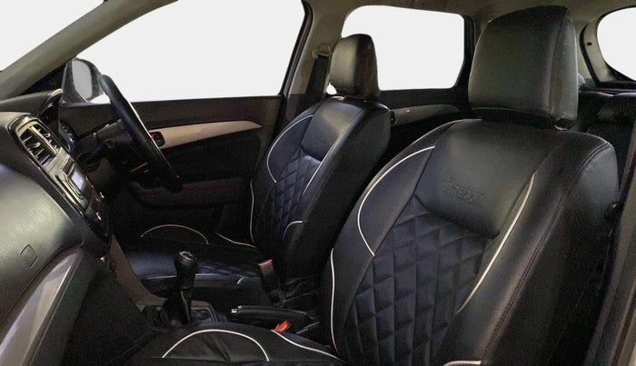 2016 Maruti Vitara Brezza ZDI, Diesel, Manual, 45,589 km, Right Side Front Door Cabin