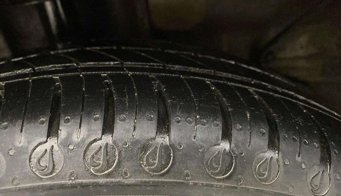 2019 Tata Tiago XZ PETROL, Petrol, Manual, 76,182 km, Left Front Tyre Tread
