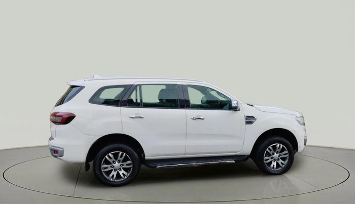 2016 Ford Endeavour TITANIUM 3.2 4X4 AT, Diesel, Automatic, 1,10,543 km, Right Side View