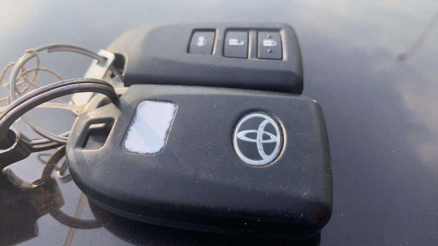 2018 Toyota YARIS V CVT, Petrol, Automatic, 76,153 km, Key Close Up