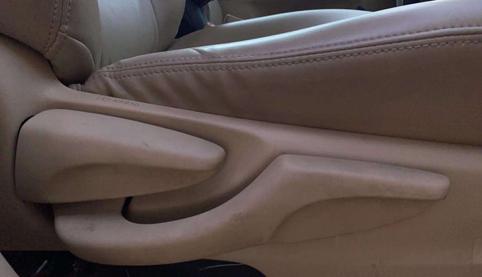 2018 Toyota YARIS V CVT, Petrol, Automatic, 76,153 km, Driver Side Adjustment Panel