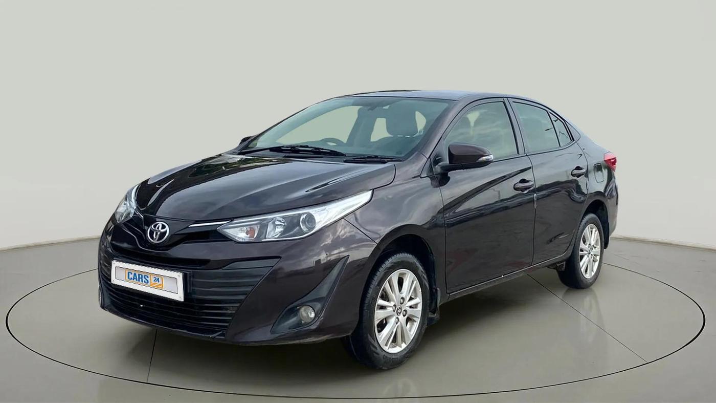 2018 Toyota YARIS V CVT, Petrol, Automatic, 76,153 km, Left Front Diagonal