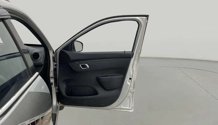 2019 Renault Kwid RXT 0.8 (O), Petrol, Manual, 27,661 km, RHS Front Door