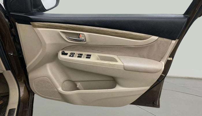 2018 Maruti Ciaz DELTA 1.5 SHVS MT PETROL, Petrol, Manual, 32,617 km, Driver Side Door Panels Control