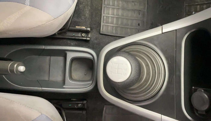 2012 Maruti Ritz VXI, Petrol, Manual, 40,734 km, Gear Lever