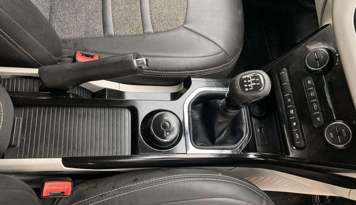 2022 Tata NEXON XZ PLUS (HS) PETROL DUAL TONE, Petrol, Manual, 56,036 km, Gear Lever