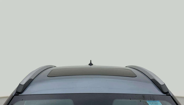 2022 Tata NEXON XZ PLUS (HS) PETROL DUAL TONE, Petrol, Manual, 56,036 km, Moonroof/ Sunroof