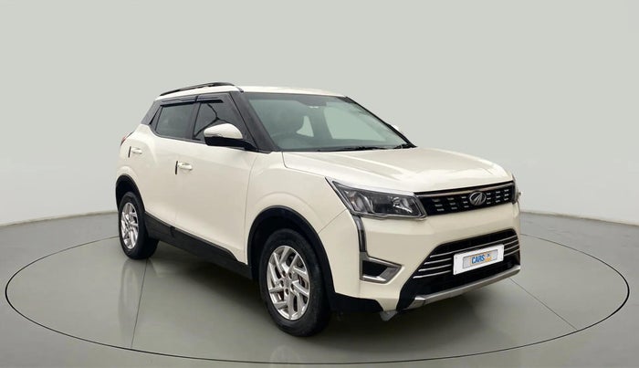 2022 Mahindra XUV300 W8 1.5 DIESEL, Diesel, Manual, 59,673 km, Right Front Diagonal