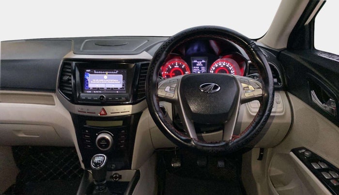 2022 Mahindra XUV300 W8 1.5 DIESEL, Diesel, Manual, 59,673 km, Steering Wheel Close Up