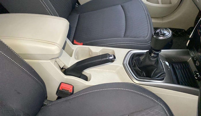 2022 Mahindra XUV300 W8 1.5 DIESEL, Diesel, Manual, 59,673 km, Gear Lever
