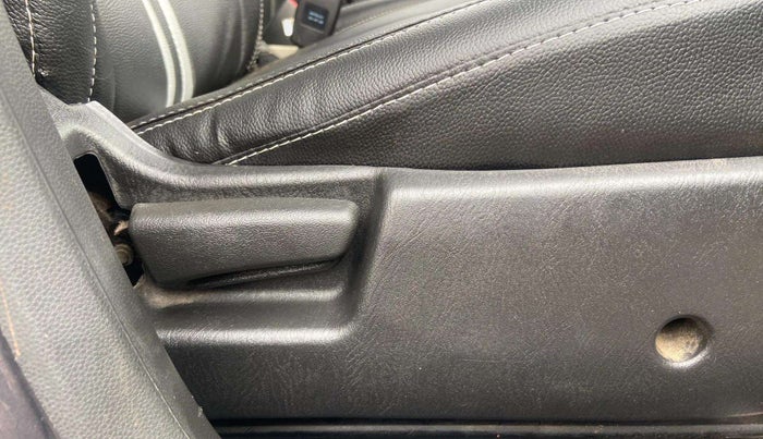 2020 Maruti Alto LXI, Petrol, Manual, 40,083 km, Driver Side Adjustment Panel