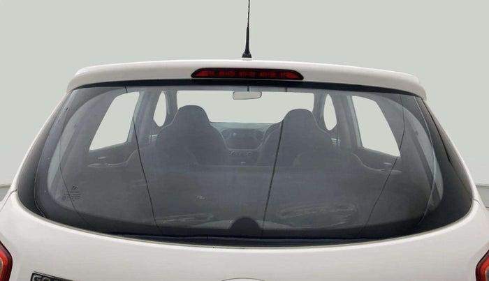 2017 Hyundai Grand i10 MAGNA 1.2 KAPPA VTVT, CNG, Manual, 1,23,840 km, Rear Windshield