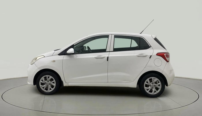 2017 Hyundai Grand i10 MAGNA 1.2 KAPPA VTVT, CNG, Manual, 1,23,840 km, Left Side