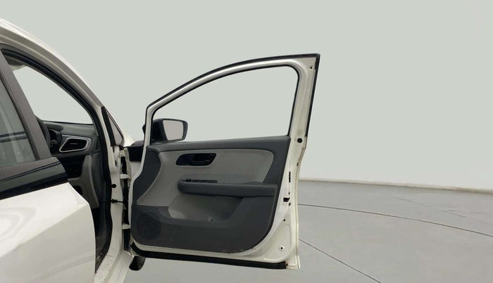 2020 Tata ALTROZ XT PETROL, Petrol, Manual, 27,012 km, RHS Front Door