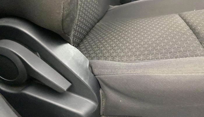 2020 Tata ALTROZ XT PETROL, Petrol, Manual, 27,012 km, Driver Side Adjustment Panel